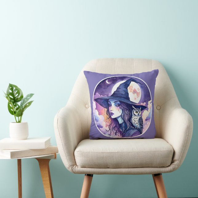 Witch with an Owl - Halloween Fan Fun 2 Throw Pillow (Chair)