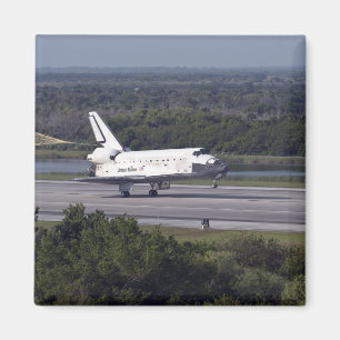 With drag chute unfurled 2 magnet