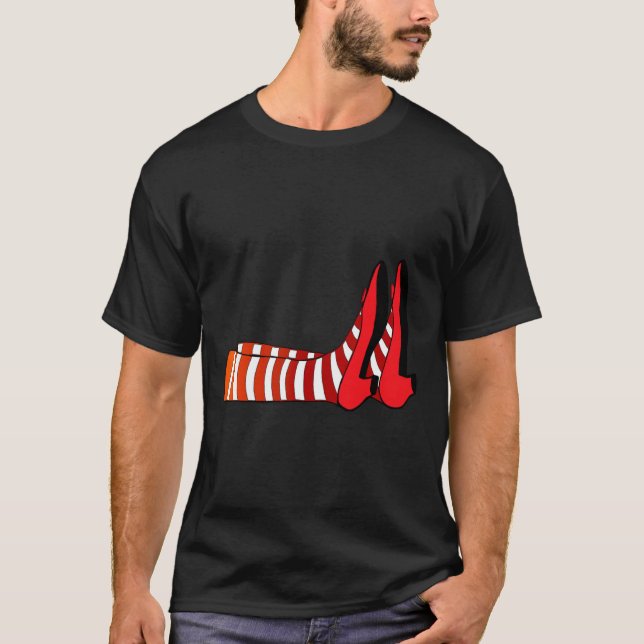 Wizard Witch is dead Witch Legs Funny T-Shirt (Devant)