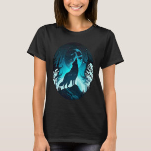 Wolf Howling at Moon on a Cold Night Amazing Natur T-Shirt