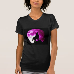 Wolf Howling at Moon T-Shirt
