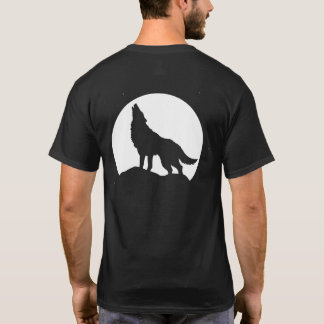 Wolf Howling at the Full Moon T-Shirt