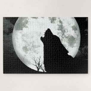 Wolf Howling at the Moon Jigsaw Puzzle
