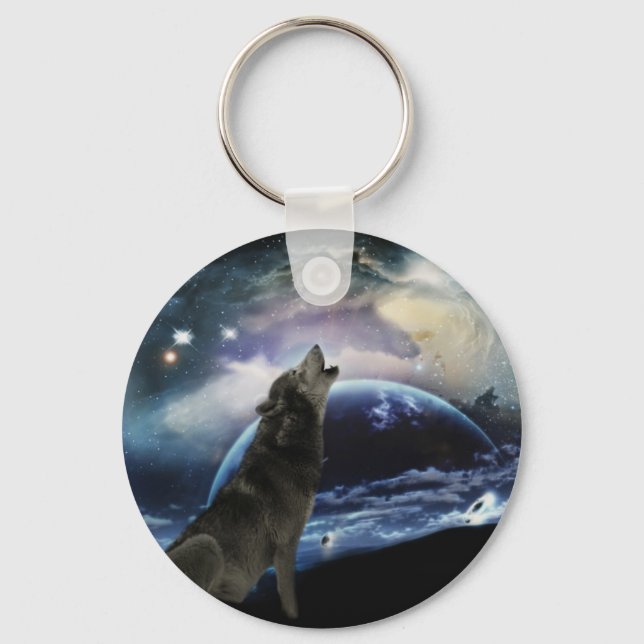 Wolf howling at the moon keychain (Front)