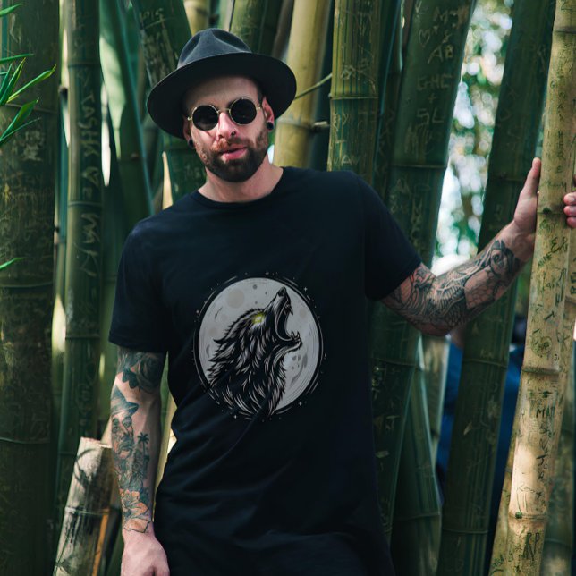 wolf howling at the moon T-Shirt (Creator Uploaded)