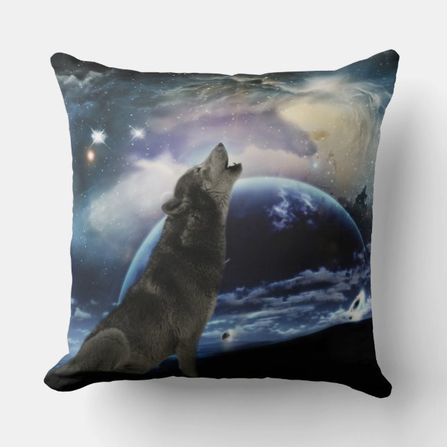 Wolf howling at the moon throw pillow (Front)