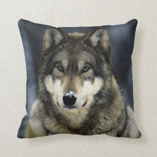 Wolf Throw Pillow