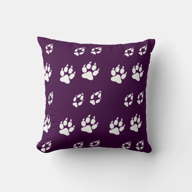 Wolfstats of the Wolfswelpe Throw Pillow (Front)