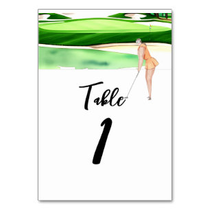 Woman Golfer joue sur le numéro de table verte