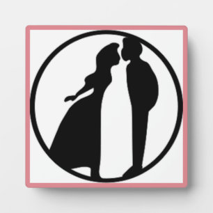 WOMAN KISSING MAN PLAQUE