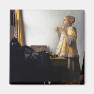 Woman with a Pearl Necklace, Johannes Vermeer Magnet