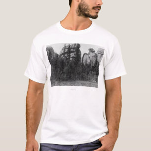 Women in front of Lake Harney Peaks Photograph T-Shirt