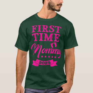 Womens First Time Mommy 2023 Pregnancy Announcemen T-Shirt