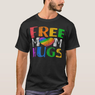 Womens Free Mom Hugs LGBT Rainbow Heart Gay Lesbia T-Shirt