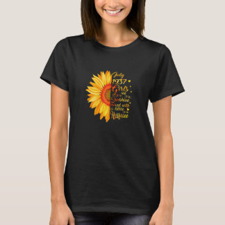 Womens July Girl 1937 85 Years Old 85th Birthday T-Shirt