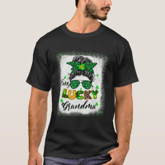 Womens One Lucky Grandma St Patricks Day Mom Mothe T-Shirt