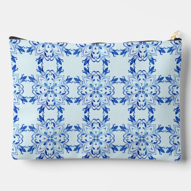 Women's Tank Top Accessory Pouch (Back)