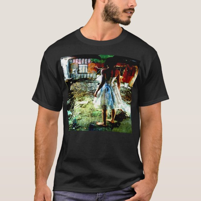 wonder land T-Shirt (Front)