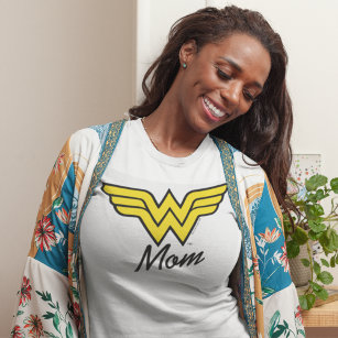 Wonder Mom Classic T-Shirt