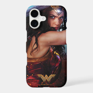 Wonder Woman bloquant avec son épée