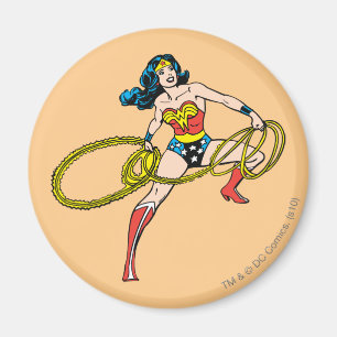 Wonder Woman Swinging Lasso Right Magnet