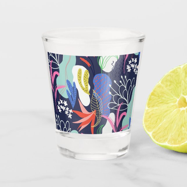 Wonderful decoration shot glass (Front)