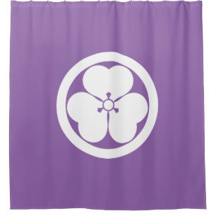 Wood sorrel in circle