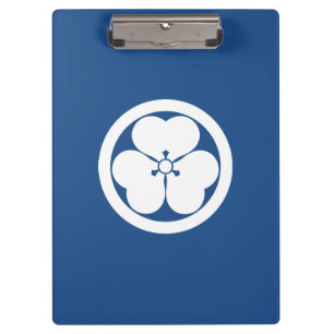 Wood sorrel in circle clipboard