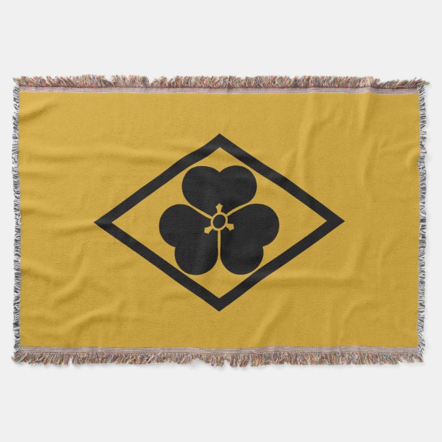 Wood sorrel in rhombus throw blanket (Front)