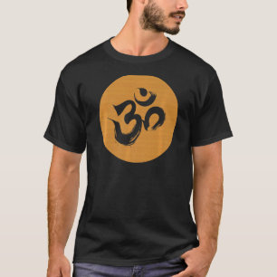 Woodgrain Om Hindu Symbol   T-Shirt