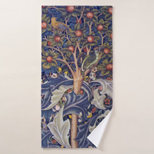 Woodpecker, William Morris Bath Towel