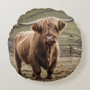 Woolly Brown Highland Cow, Round Pillow