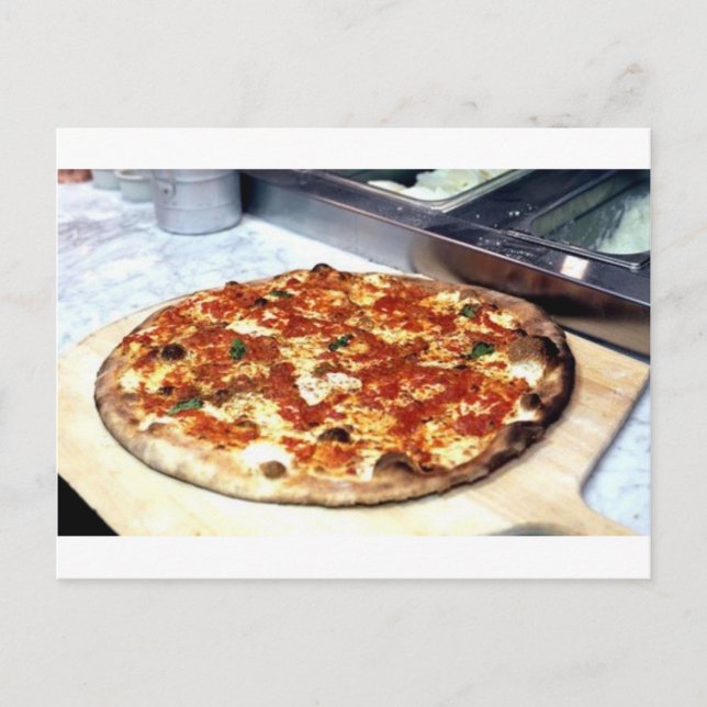 WORLD FAMOUS NEW YORK PIZZA POSTCARD (Front)