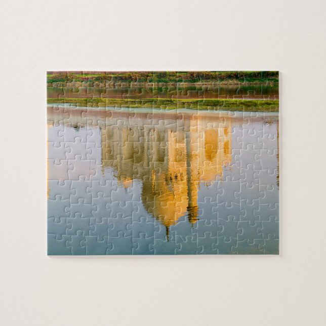 World famous Taj Mahal temple reflection at Jigsaw Puzzle (Horizontal)