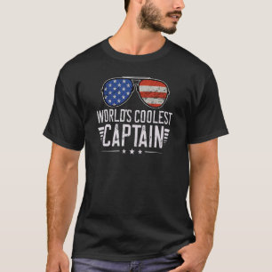 World´s Okayest Captain   Pontoon Boat Vintage Boa T-Shirt