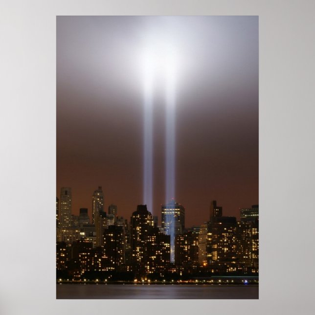 World trade centre tribute in light in New York. Poster (Front)