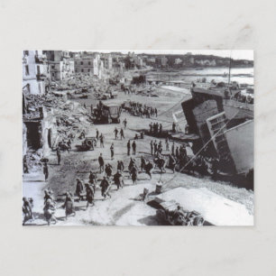 World War II    troops disembarking, Anzio Postcard