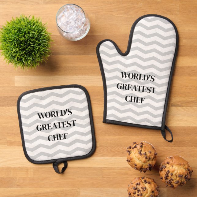 World's Greatest Chef grey zig zag chevron pattern Oven Mitt & Pot Holder Set (Top Down)