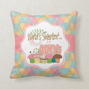 World's Sweetest Aunt Cupcake Edition Pattern Throw Pillow