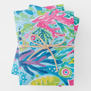 Wrapping paper in stylish graphic