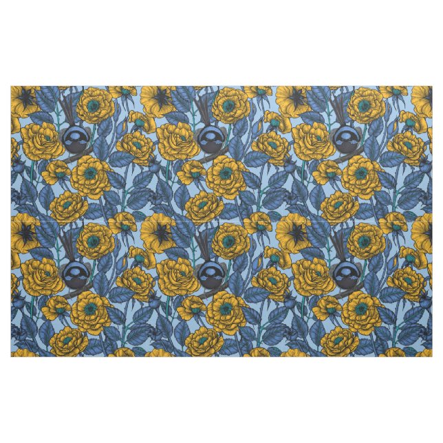 Wren in the roses fabric (Fat Quarter)