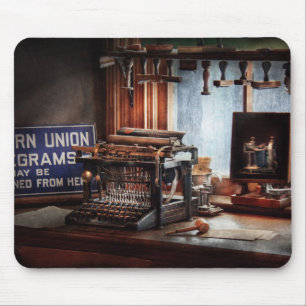 Writer - Typewriter - The aspiring writer Mouse Pad