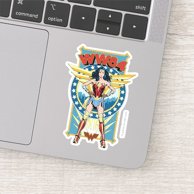 WW84 | Retro Comic Wonder Woman Character Badge (Detail)