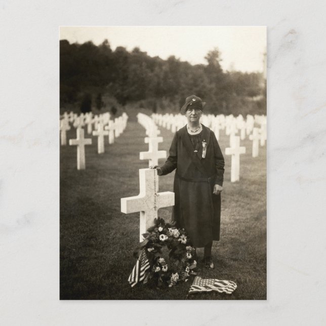 WWI American Mother at her sons grave in France Postcard (Front)