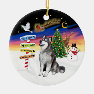 Xmas Signs - Alaskan Malamute Ceramic Ornament