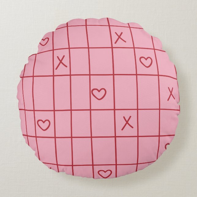 XO Hearts Round Pillow (Front)