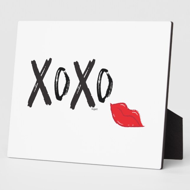 XoXo-Hugs-Kisses-with-Red-Lips Plaque (Side)