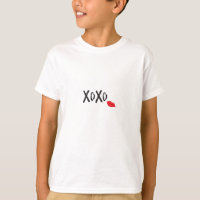 XoXo-Hugs-Kisses-with-Red-Lips