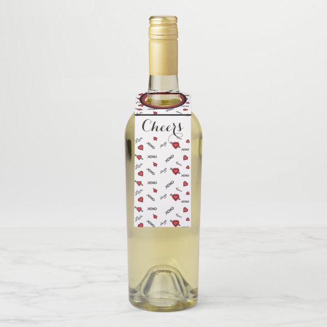 XOXO Love Design Bottle Tag (On Bottle)