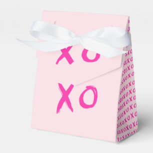 XOXO Simple Girly Valentine's Day Pink Favor Box